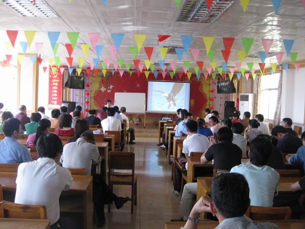 09年大戰(zhàn)紅五月公司總經(jīng)理講話